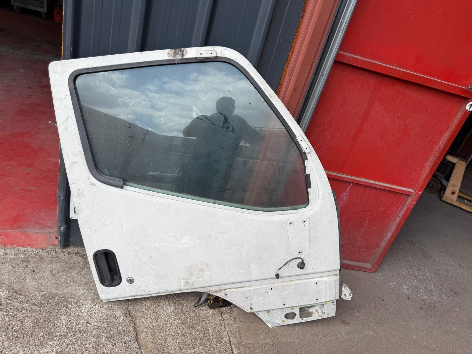 Porte avant droite mitsubishi canter 3c13 2001, Enlèvement, Avant, Mitsubishi, Porte