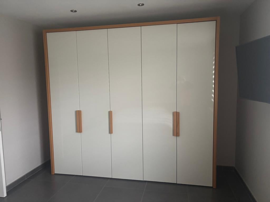 Chambre à coucher complète avec sommier à lattes et matelas, 200 cm ou plus, Comme neuf, Enlèvement, 200 cm ou plus