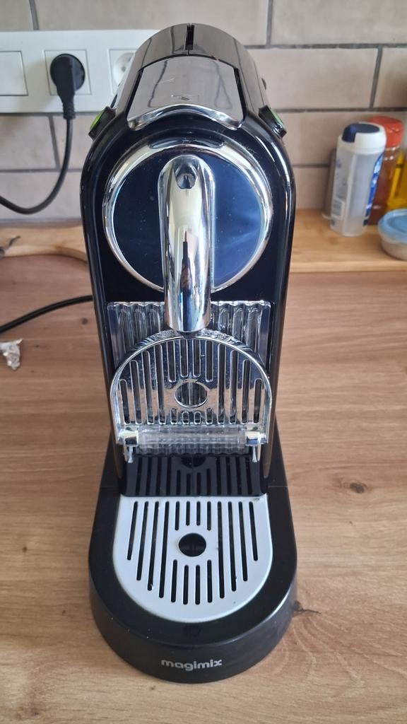 Nespresso Magimix-koffiemachine, Elektronische apparatuur