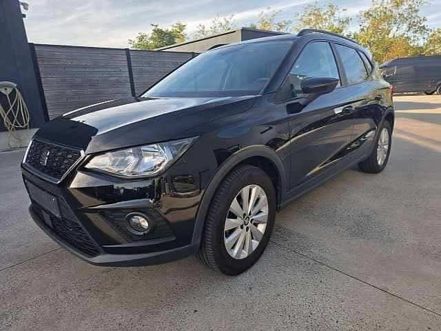 SEAT Arona 1.6 CR TDI Style (EU6.2), Bluetooth, 110 g/km, Zwart, Bedrijf