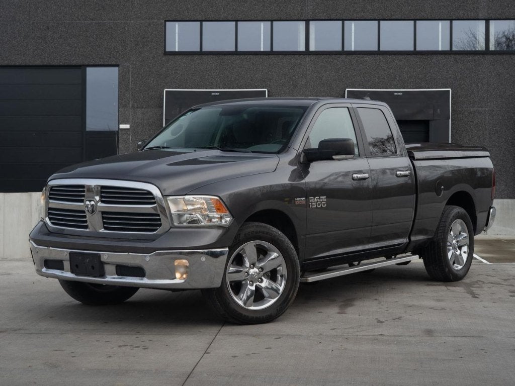 Dodge RAM 1500 5.7 V8 BIG HORN hemi 401pk 21% BTW 2017, Auto's, Automaat, Parkeersensor, Leder, Bedrijf