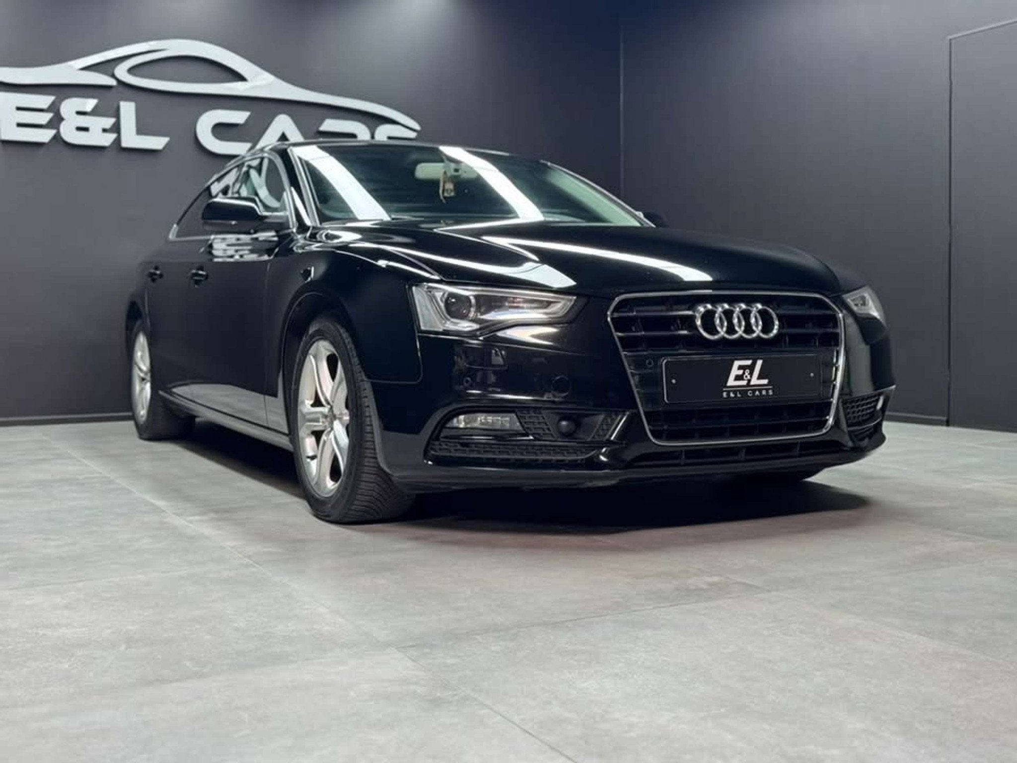 Audi A5 A5 Sportback 2.0 TDi ultra *12 mois de garantie*, Auto's, 100 kW, 4 zetels, Stof, Gebruikt