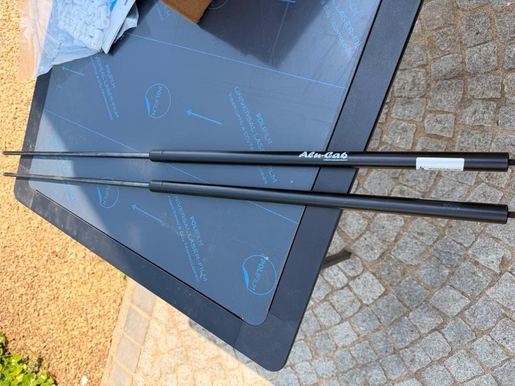 2x Gasveren / Gas Struts 500N, 1000mm, amper gebruikt, Ophalen, Nieuw, Voor, Motorkap