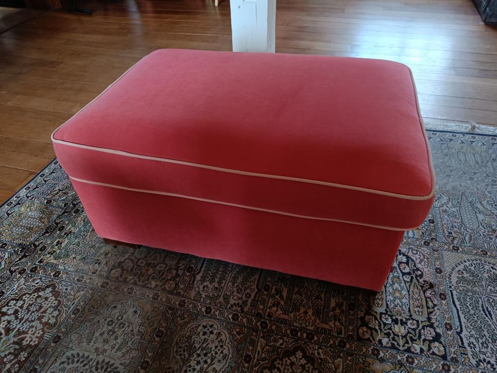 POEF SERENA van JALOUSE met opbergruimte  KORAALROOD TE KOOP, Huis en Inrichting, Zetels | Voetbanken en poefs, Ophalen, Past in elk interieur