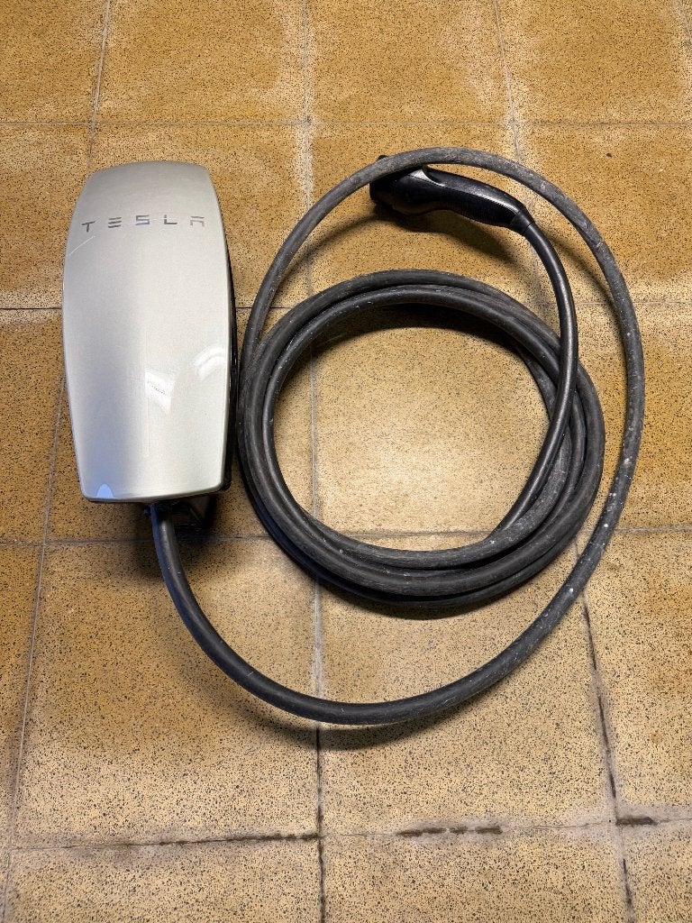 Tesla laadpaal 7.5m kabel en Ned. installatiehandleiding, Auto diversen, Laadpalen, Ophalen, Gebruikt, Laadpaal