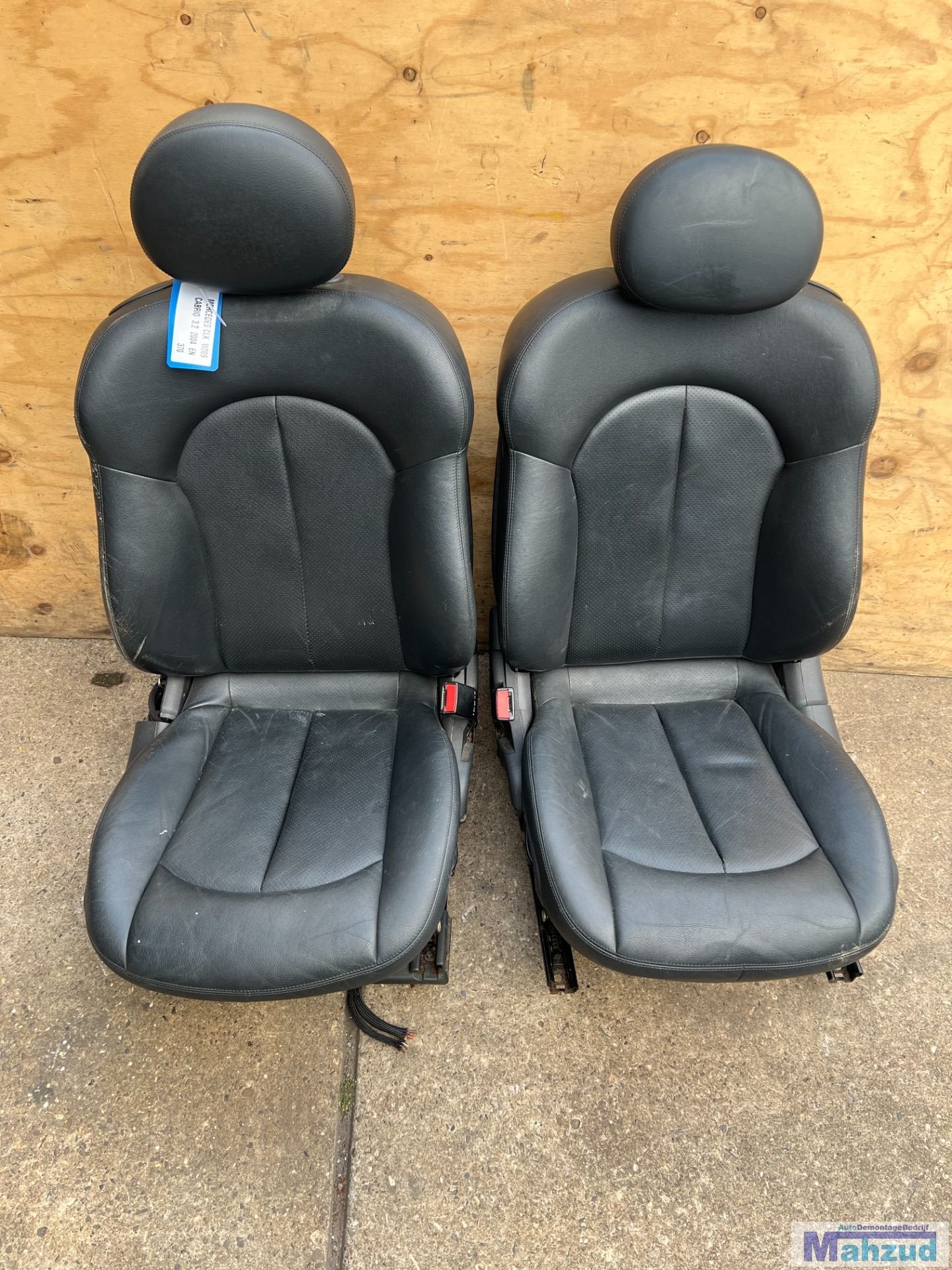 MERCEDES CLK W209 CABRIO Zwart leer interieur stoel bank, Auto-onderdelen, Gebruikt, Mercedes-Benz AG, Mercedes-Benz, Mercedesstrasse 120
70372  Stuttgart, DE