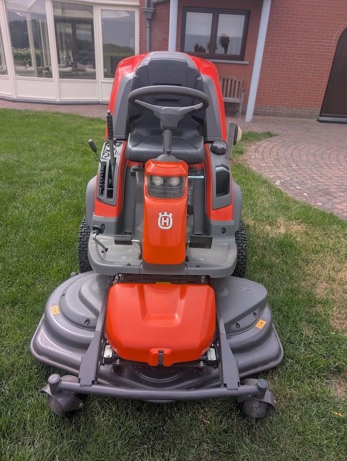 Husqvarna RC 318 T Zitmaaier, Tuin en Terras, Zitmaaiers, Zo goed als nieuw, 90 tot 120 cm, Elektrische starter, Mulchfunctie