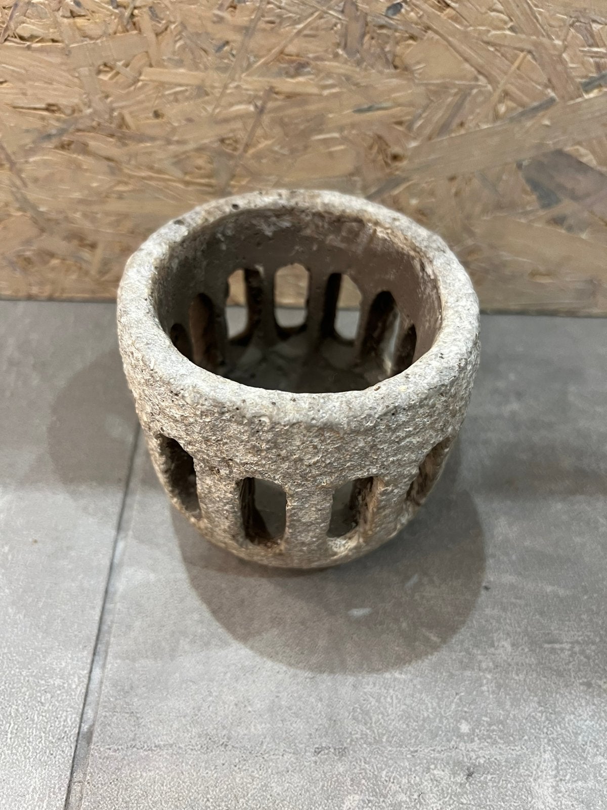 Aardewerk windlicht beige - 9x9x8cm, Huis en Inrichting, Woonaccessoires | Kandelaars en Kaarsen, Ophalen, Nieuw, Beige