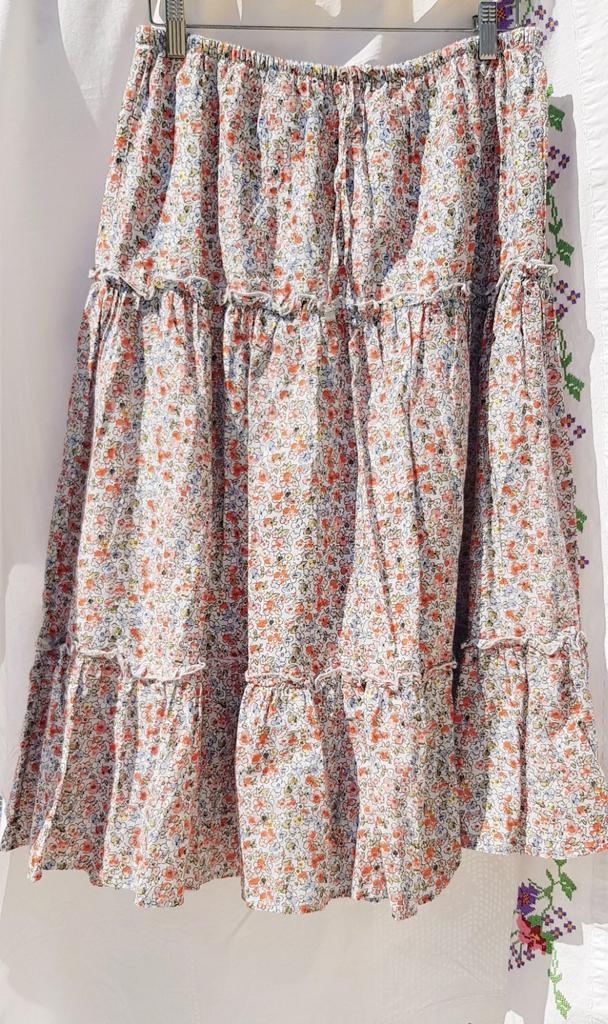 Jolie jupe à  fleurs  Liberty longue C&A en COTON, Vêtements | Femmes, Taille 38/40 (M), Enlèvement ou Envoi, Autres couleurs