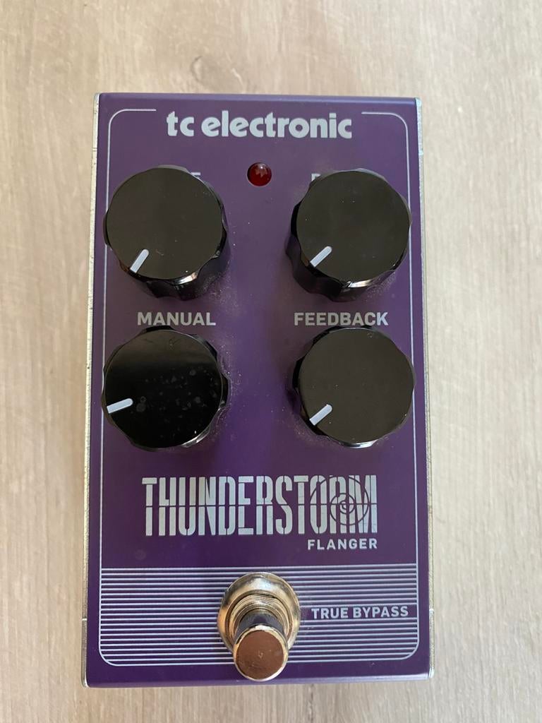 Verschillende gitaar effecten, Ophalen, Zo goed als nieuw