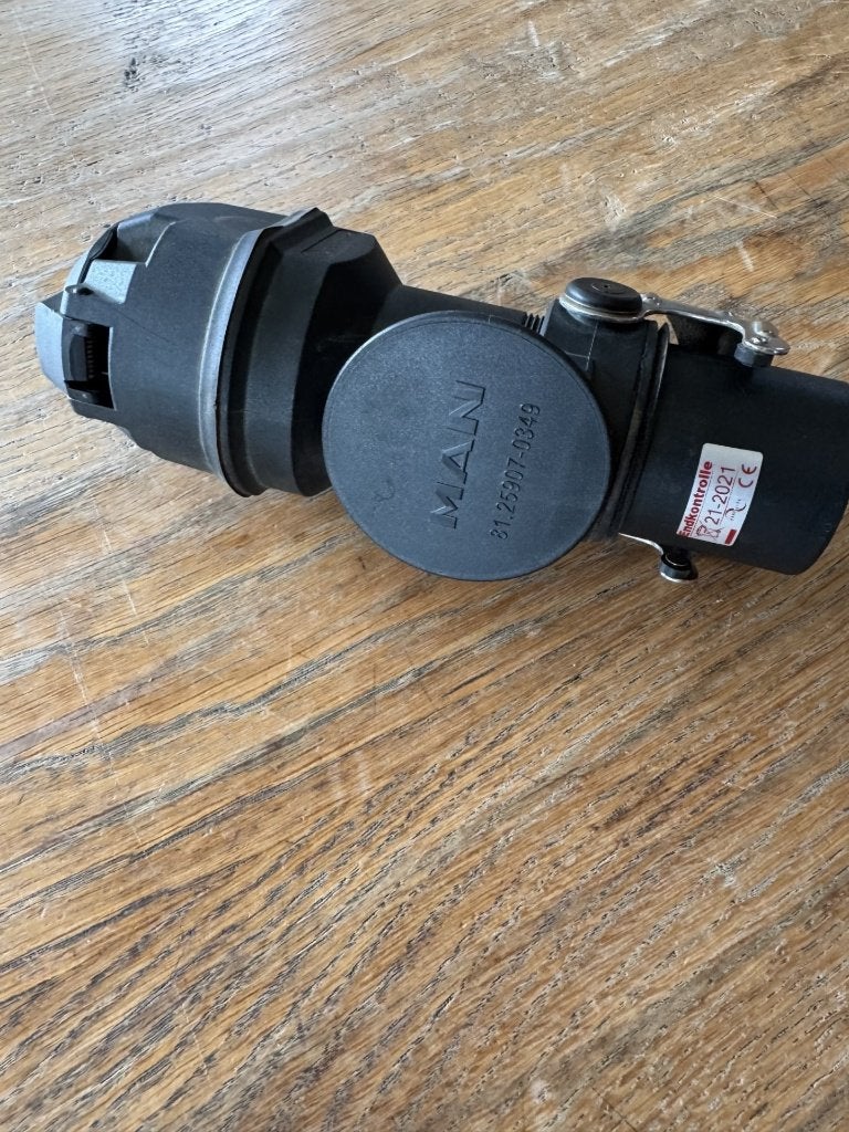 MAN  adaptor 24 volt naar 12 volt, Enlèvement ou Envoi, Neuf, MAN, Électronique et Câbles