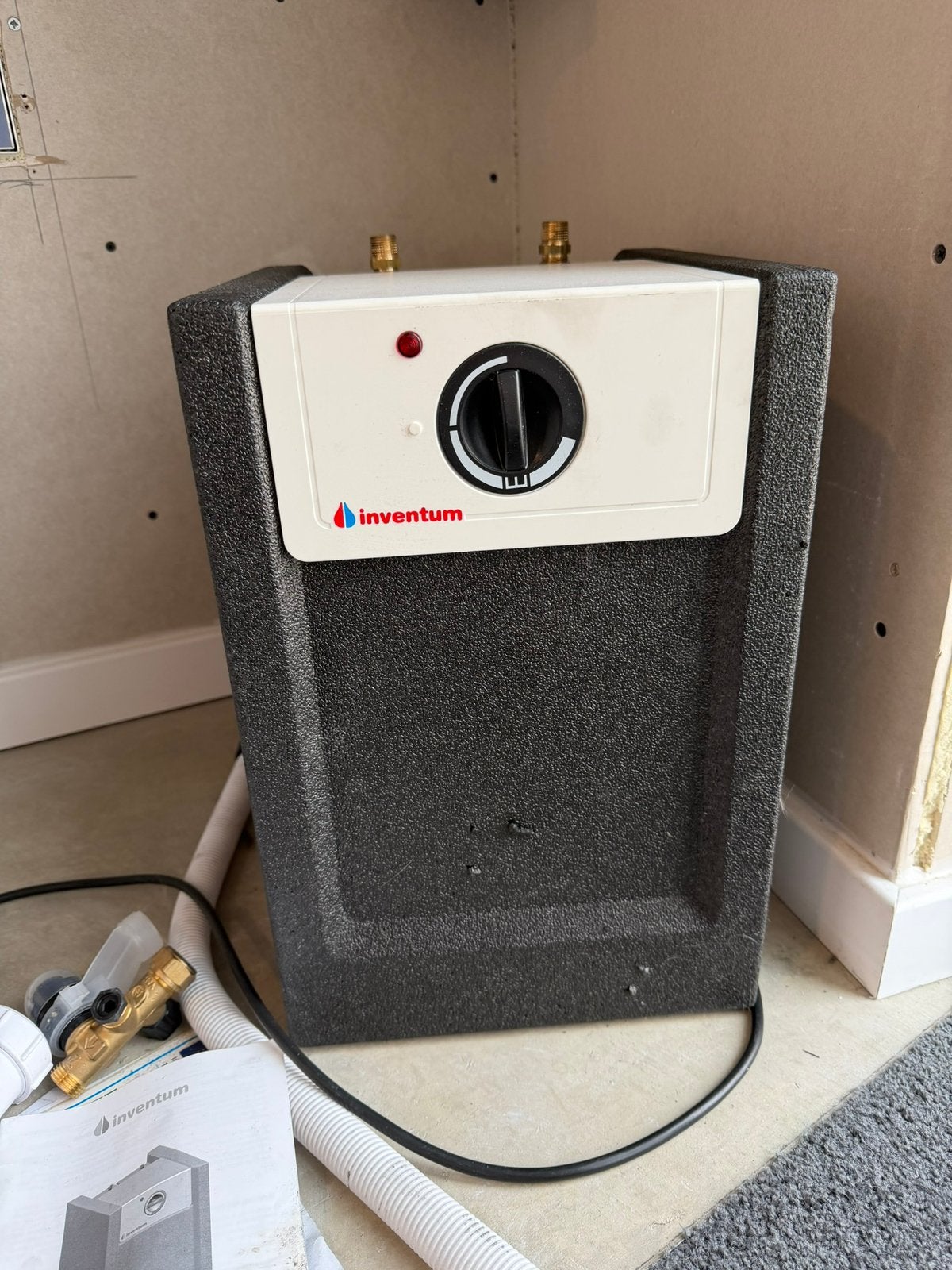 Inventum keukenboiler 10 liter, Ophalen, Zo goed als nieuw
