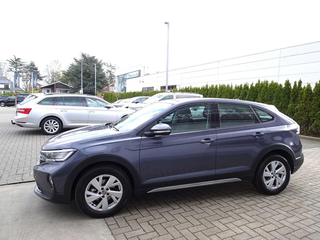 Volkswagen Taigo 1.0TSi Life VIRTUAL,FULL LED,CARPLAY,ADAPT, Autos, Volkswagen, 121 g/km, Argent ou Gris, Achat, Noir