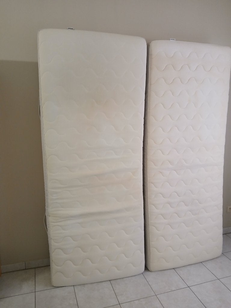 2 matrassen( GRATIS ), Huis en Inrichting, Ophalen, Tweepersoons, Zo goed als nieuw, 80 cm