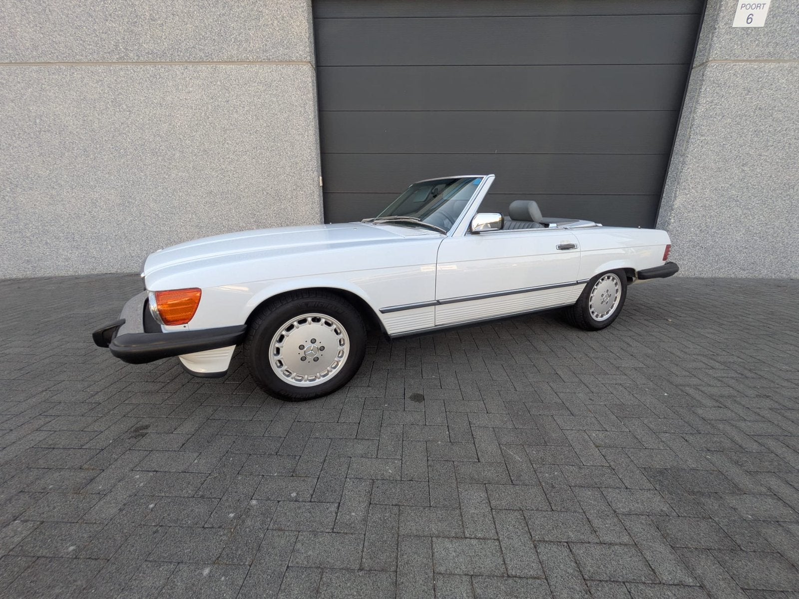 Mercedes 560Sl, Auto's, Oldtimers, Automaat, Achterwielaandrijving, 5600 cc, Cabriolet