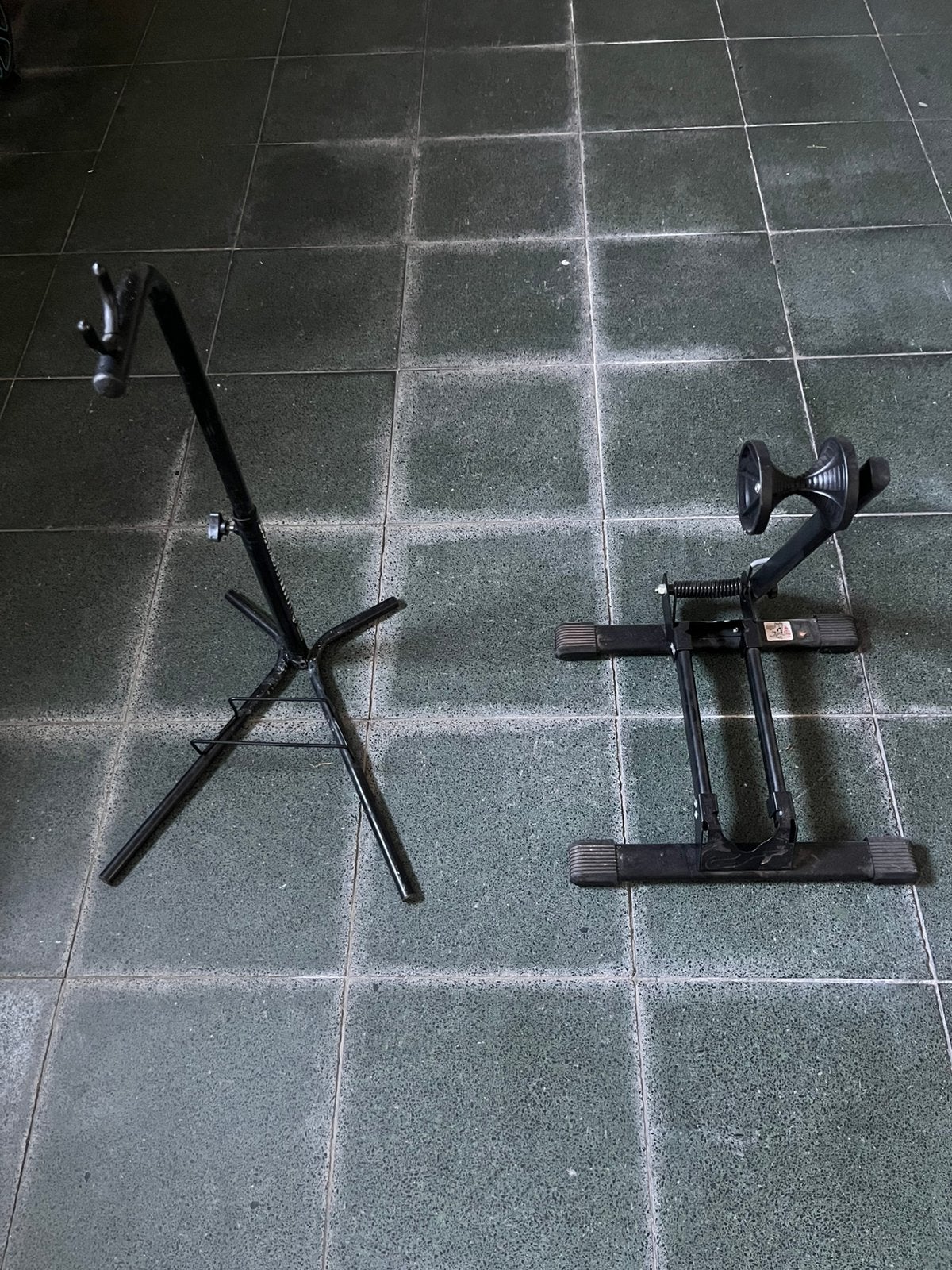 Fietshouders, Musique & Instruments, Pieds, Enlèvement, Comme neuf