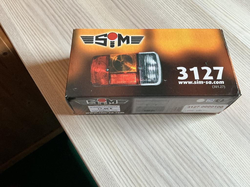 SIM 3127 Achterlicht - Universeel voor Vrachtwagen, Caravan, Ophalen