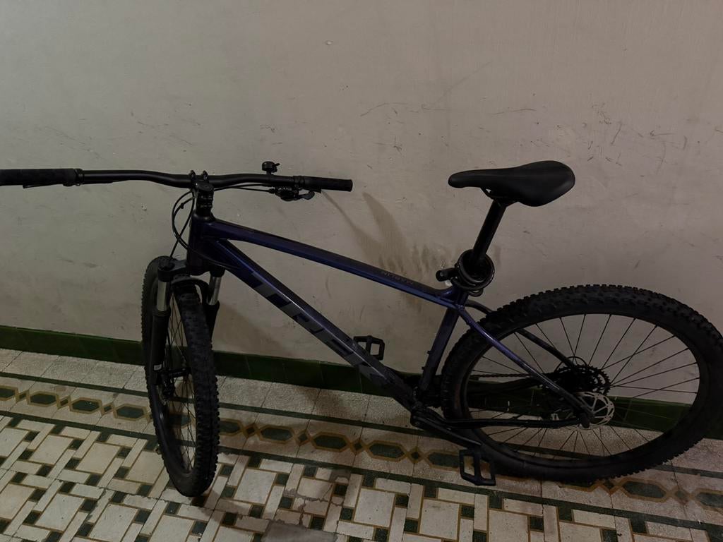 VTT Trek marlin 5 en très bon état pret a rouler, Vélos & Vélomoteurs, Vélos | BMX & Freestyle, Enlèvement, Comme neuf