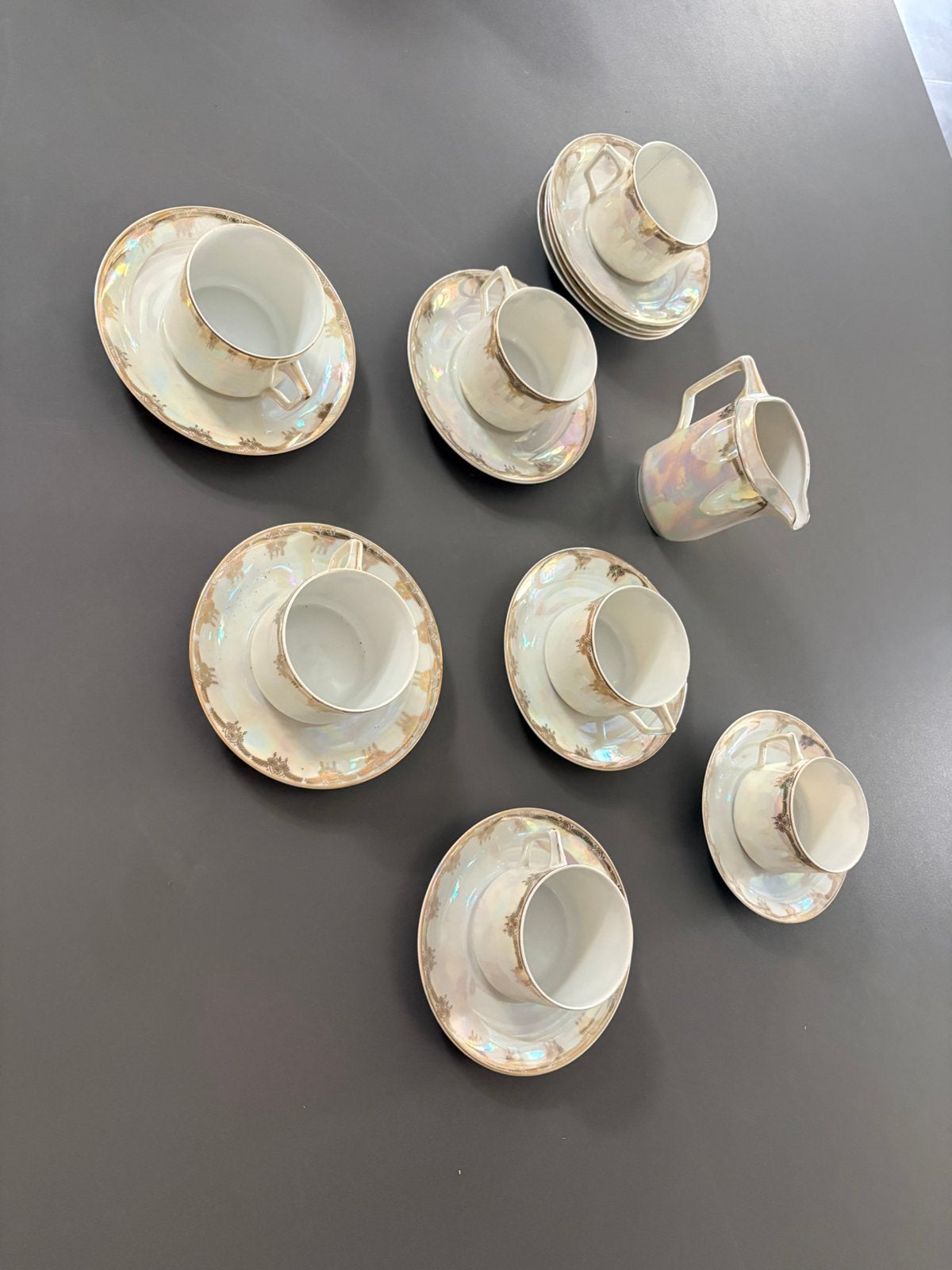 Service à Café / Thé Vintage Porcelaine Irisée, Envoi