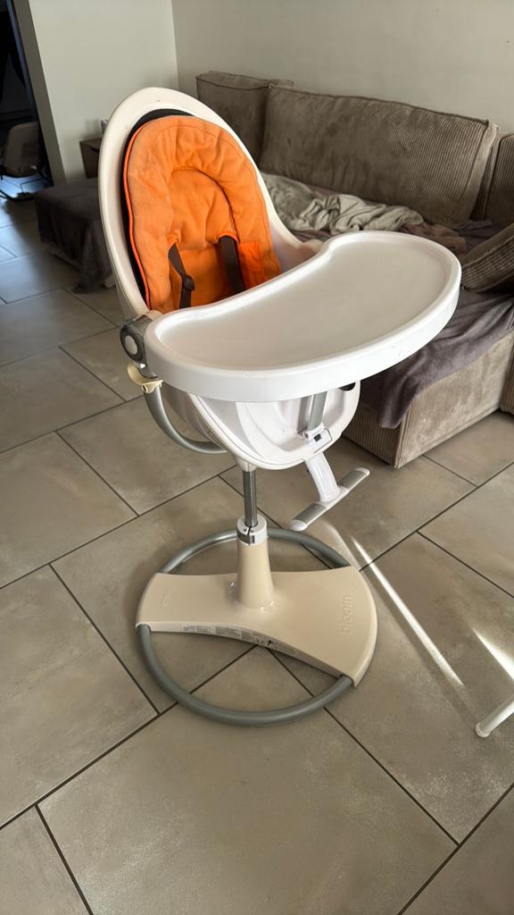 Bloom kinder / eetstoel., Kinderen en Baby's, Kinderstoelen, Ophalen, Zo goed als nieuw