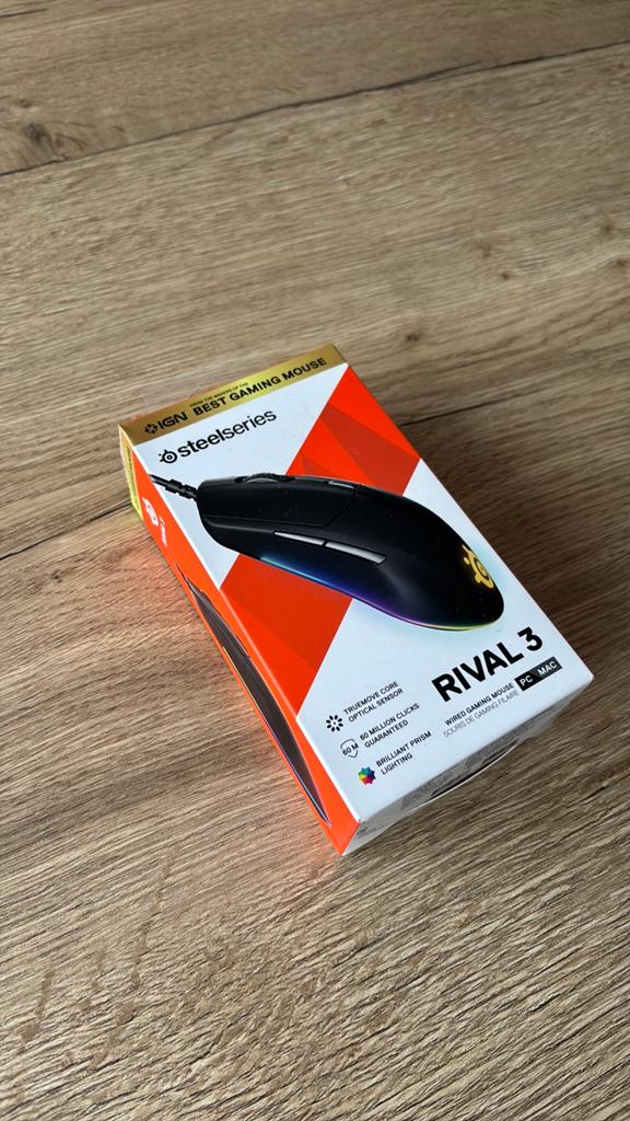 Steelseries Rival 3 + Bungee + Mousepad, Computers en Software, Muizen, Ophalen of Verzenden, Gebruikt, Muis, Gaming muis