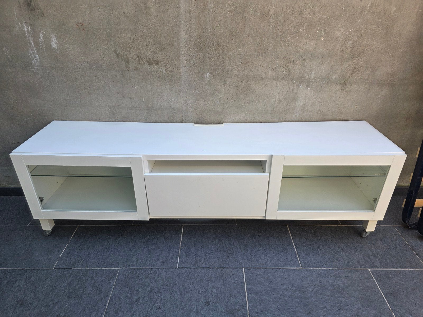 Tv-meubel, Ophalen