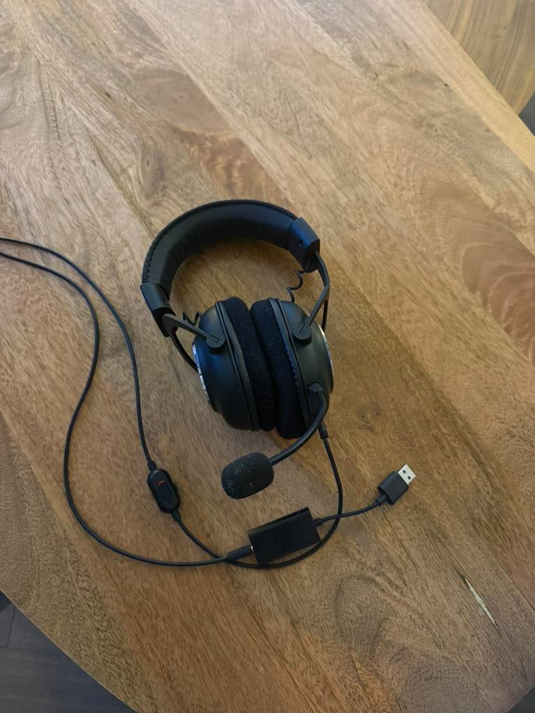 Logitech G Pro Gaming Headset, Computers en Software, Headsets, Gebruikt, Over-ear, Bedraad, Gaming headset, Inklapbare microfoon