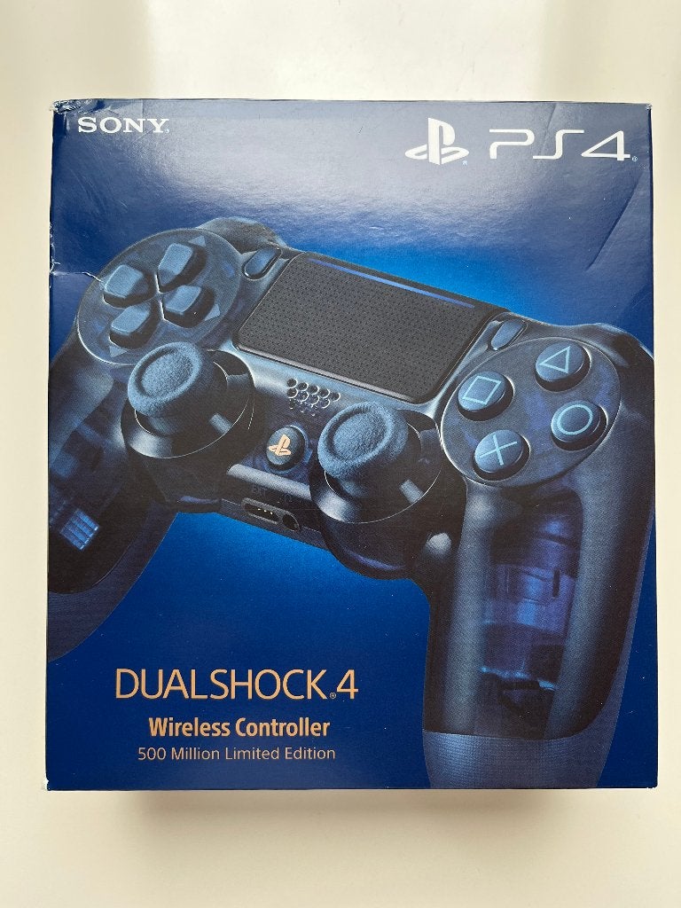 500 Million Limited Edition PS4 DualShock 4 controller, Ophalen of Verzenden, Zo goed als nieuw, Controller, PlayStation 4