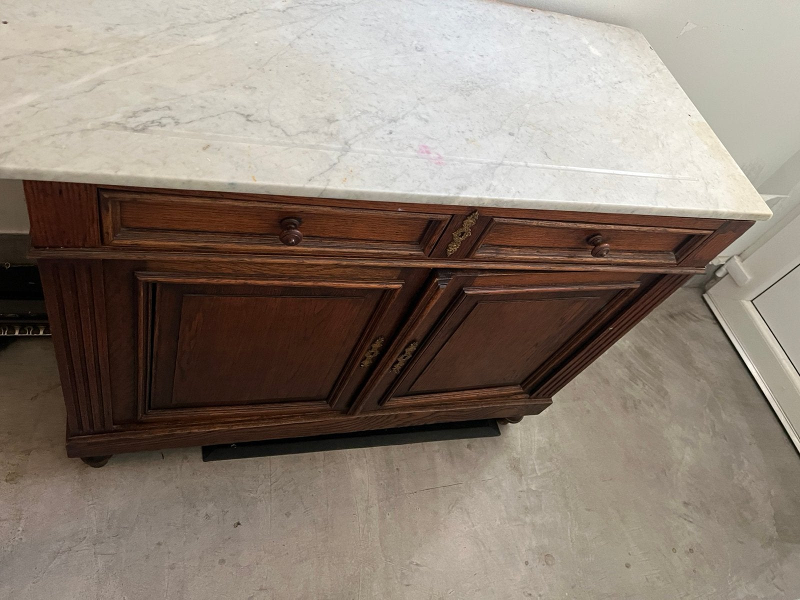 Commode Dressoir avec plaque en marbre  Sans les clés, 100 à 150 cm, Enlèvement, Utilisé, Autres matériaux