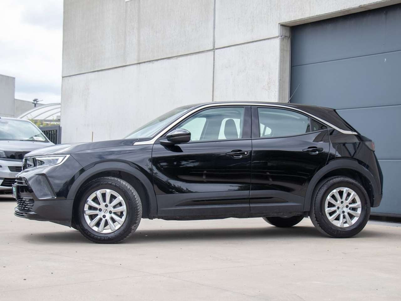 Opel Mokka EDITION 1.2 100PK MANUEEL|CARPLAY|CAMERA|NAVI|, Auto's, Opel, 0 kg, Zwart, 0 kg, Zwart