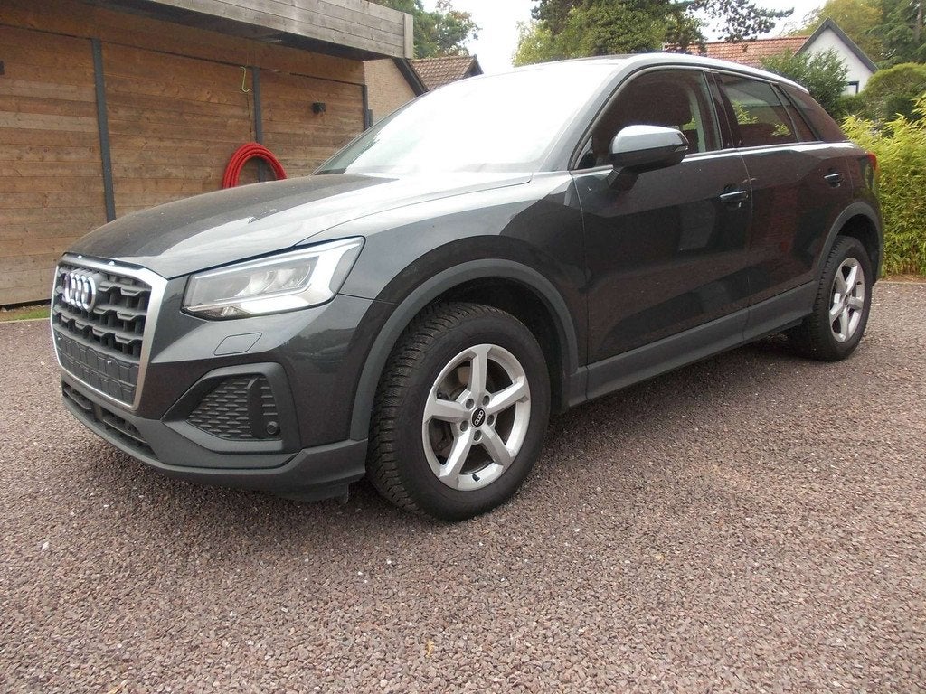 Audi Q2 Q2 30 TFSI (année de construction 2021), Autos, Achat, Entreprise, Boîte manuelle, Autres couleurs