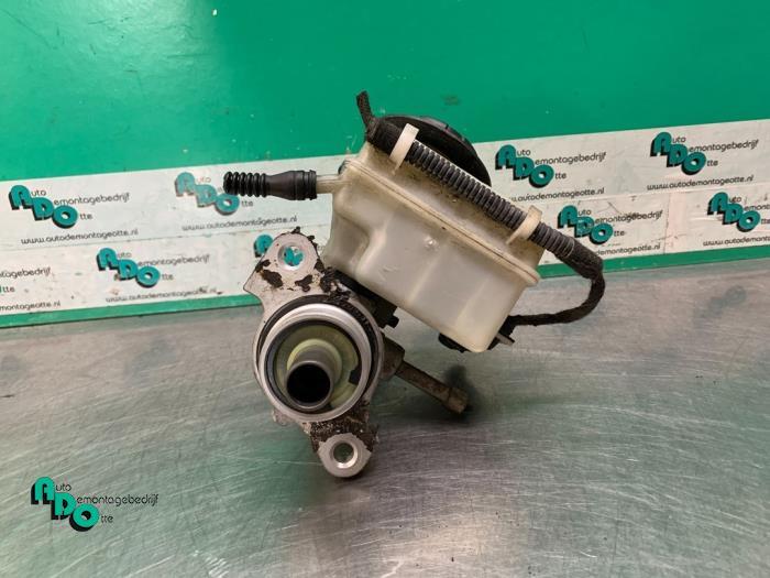 Cylindre de frein principal d'un Opel Astra (Astra H 04-), -, Opel, 3 mois de garantie, Utilisé