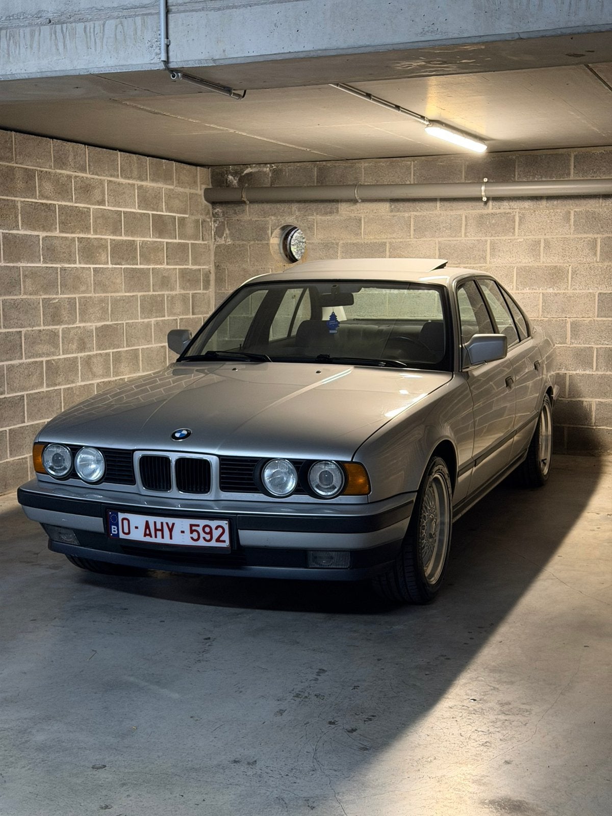 BMW E34 525i, Auto's, Bluetooth, Achterwielaandrijving, Zwart, Leder en Stof