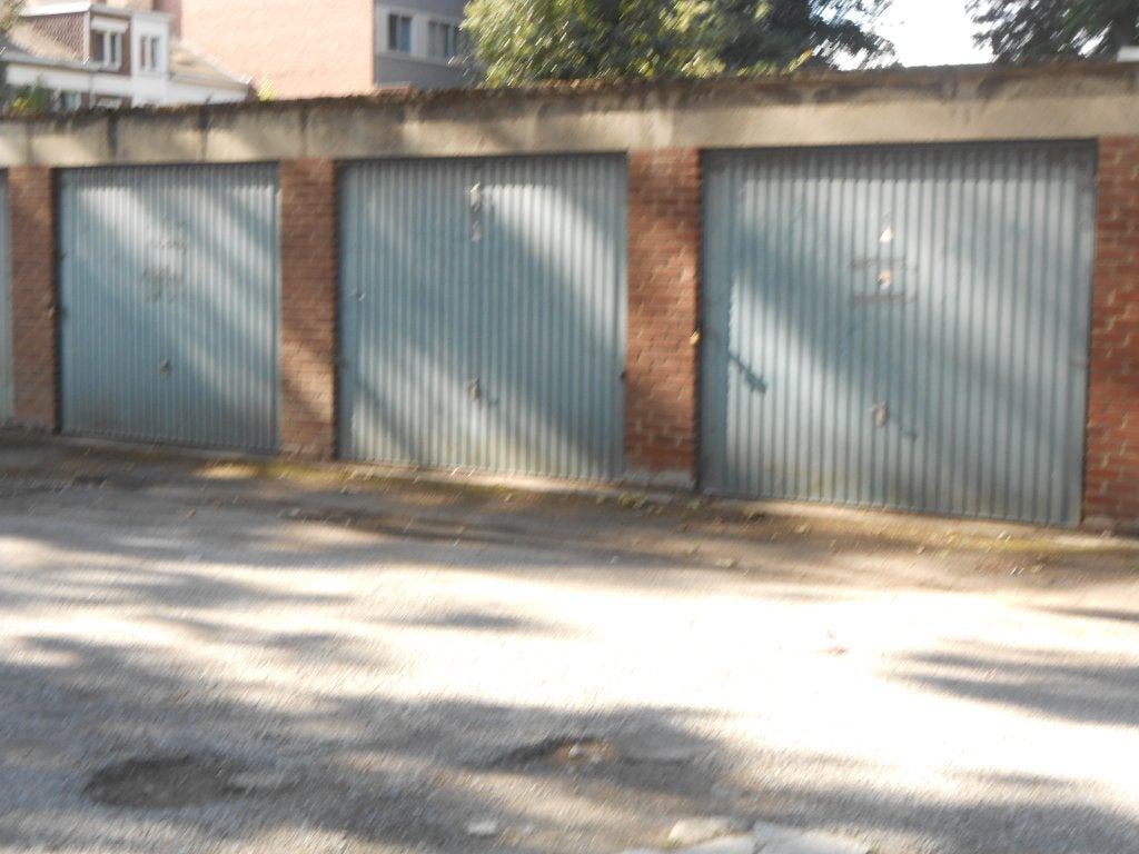 location garage, Charleroi