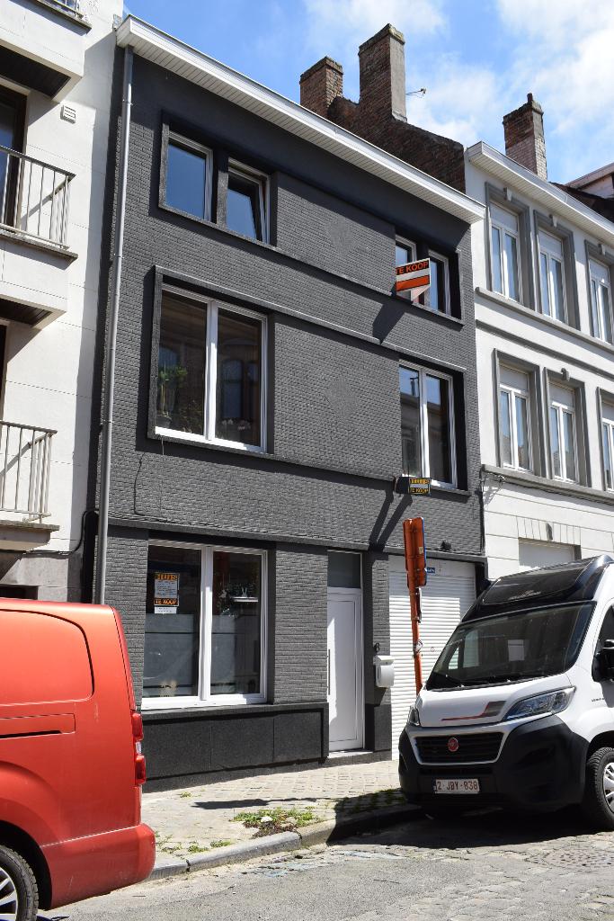Maison familiale, grand garage,place de parking,studio Xtra, Immo, 150 kWh/m²/an, Maison 2 façades, 150 kWh/an, 196 m²