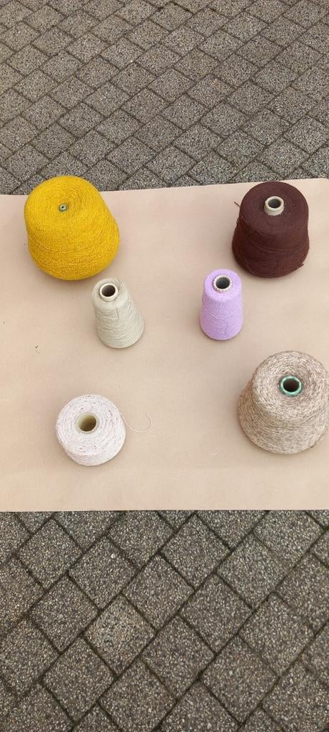 Bobijnen 3,2 kg, Hobby & Loisirs créatifs, Tricot & Crochet, Enlèvement ou Envoi, Neuf