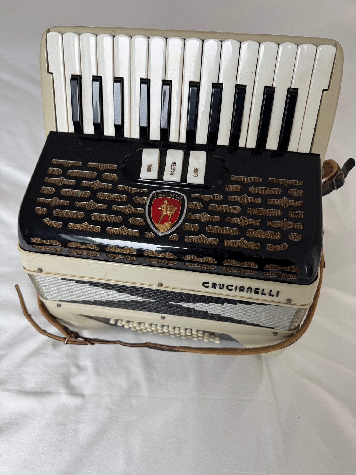 Accordeon Crucianelli, Muziek en Instrumenten, Gebruikt, Overige formaten, Toetsaccordeon, Met koffer