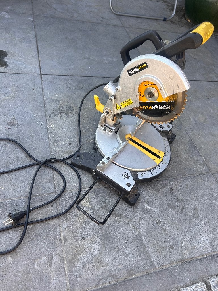 Afkortzaag, Doe-het-zelf en Bouw, Gereedschap | Zaagmachines, Ophalen, Gebruikt, Powerplus, Afkortzaag