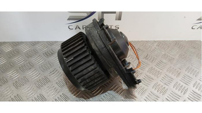 Moteur de ventilation chauffage d'un Mercedes CLA, 3 mois de garantie, Utilisé, -, -