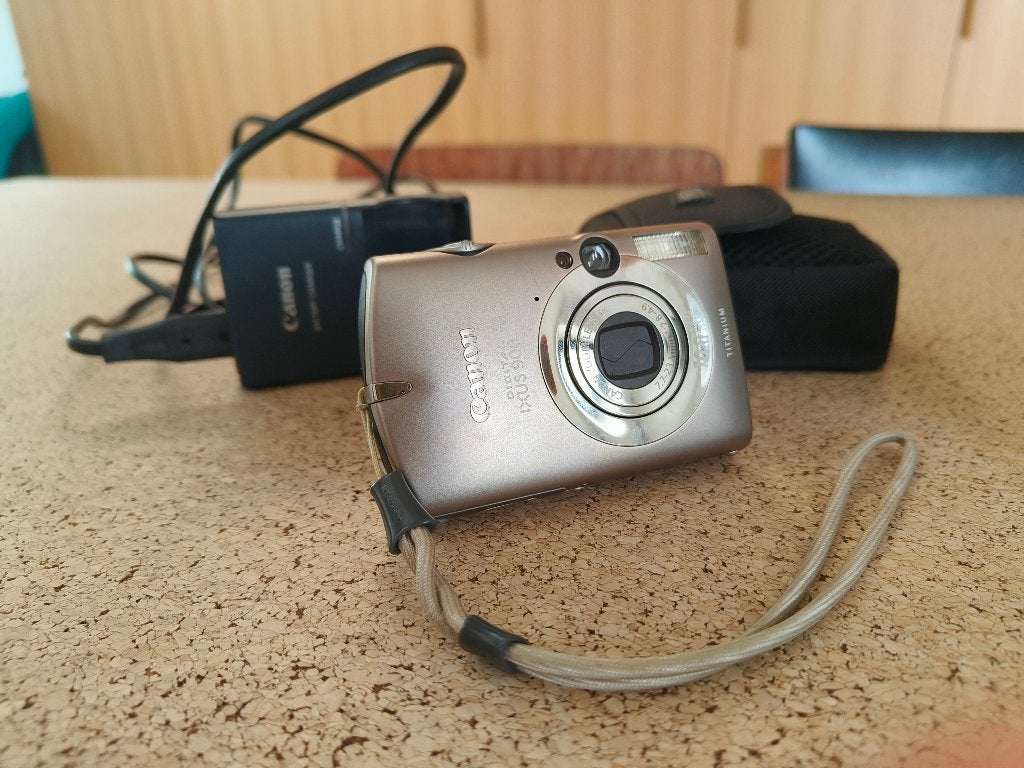 Canon IXUS 900 Ti (PC1206) Titanium - Vintage Y2K Digicam, Ophalen, Canon, Zo goed als nieuw, Compactcamera