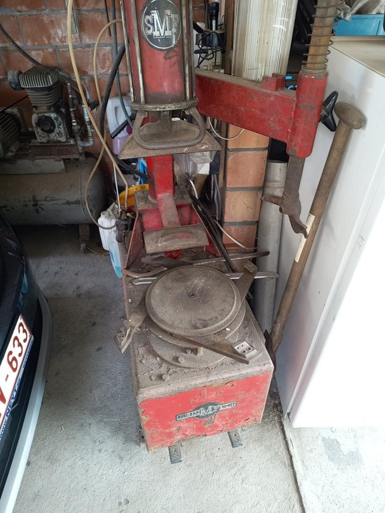 bandenmachine in werkende staat, Auto diversen, Ophalen, Gebruikt