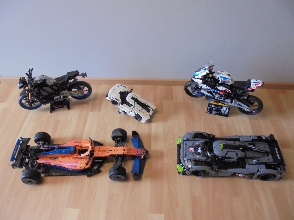 Lego verzamelstukken Auto Moto Peugeot BMW Vintage Mancave, Hobby en Vrije tijd, Ophalen of Verzenden, Gebruikt, Auto