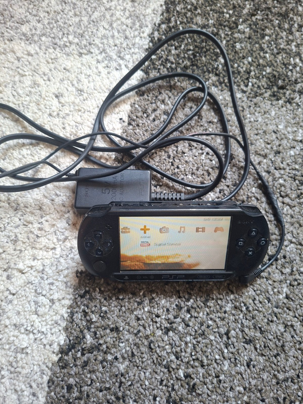 Sony PSP Street (E1000) Handheld Console – Inclusief Oplader, Games en Spelcomputers, Games | Sony PlayStation 4, Ophalen