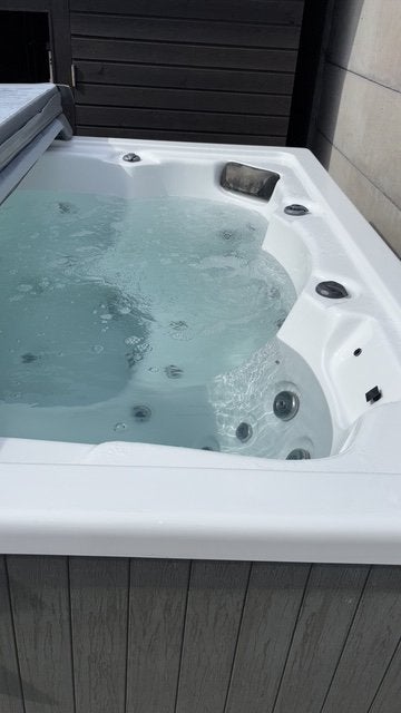jaccuzi emotion for 5.2, Jardin & Terrasse, Bains à remous et Spas, Enlèvement, Utilisé, Couverture, Fixé