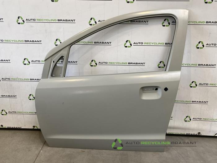 Portier 4Deurs links-voor van een Suzuki Alto, Auto-onderdelen, Gebruikt, -, Deur, -