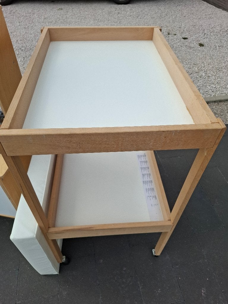 Verzorgingstafel IKEA sniglar, Kinderen en Baby's, Gebruikt, Minder dan 75 cm, 50 tot 70 cm, Opstaande rand