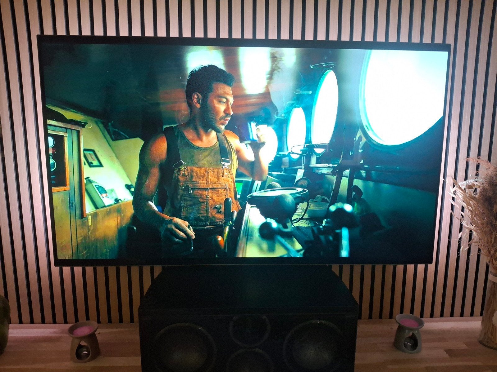 a vendre télé philips 141 cm   led la télé a deux 2, LED, Philips