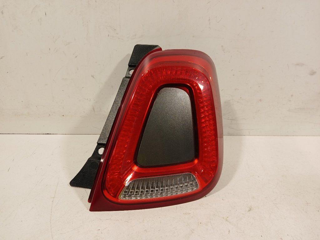 Achterlicht carrosserie rechts Fiat 500, Auto-onderdelen, Verlichting, Onderdelen@venauto.nl, Van der Ven Autorecycling B.V., Gebruikt