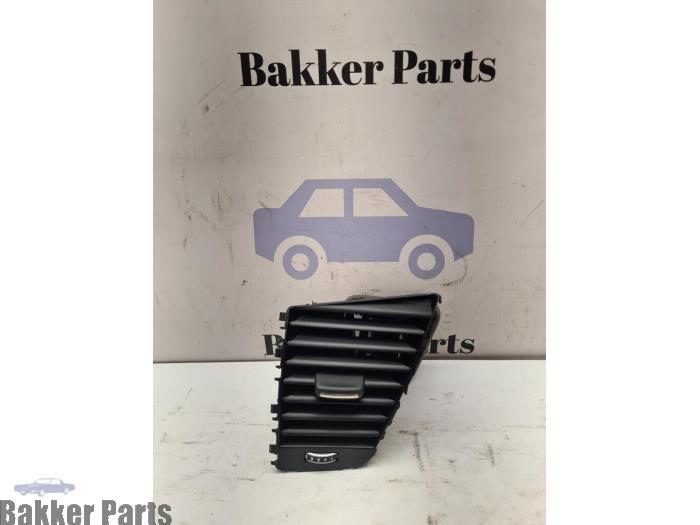 Grille aération tableau de bord d'un Audi Q5, -, -, 3 mois de garantie, Audi