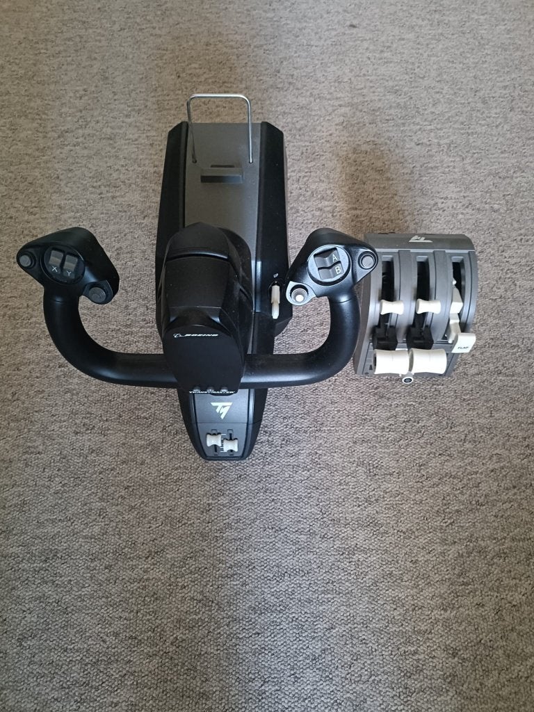 Pack de jougs Thrustmaster TCA, édition Boeing, Consoles de jeu & Jeux vidéo, Autres types, Enlèvement ou Envoi, Comme neuf, Thrustmaster